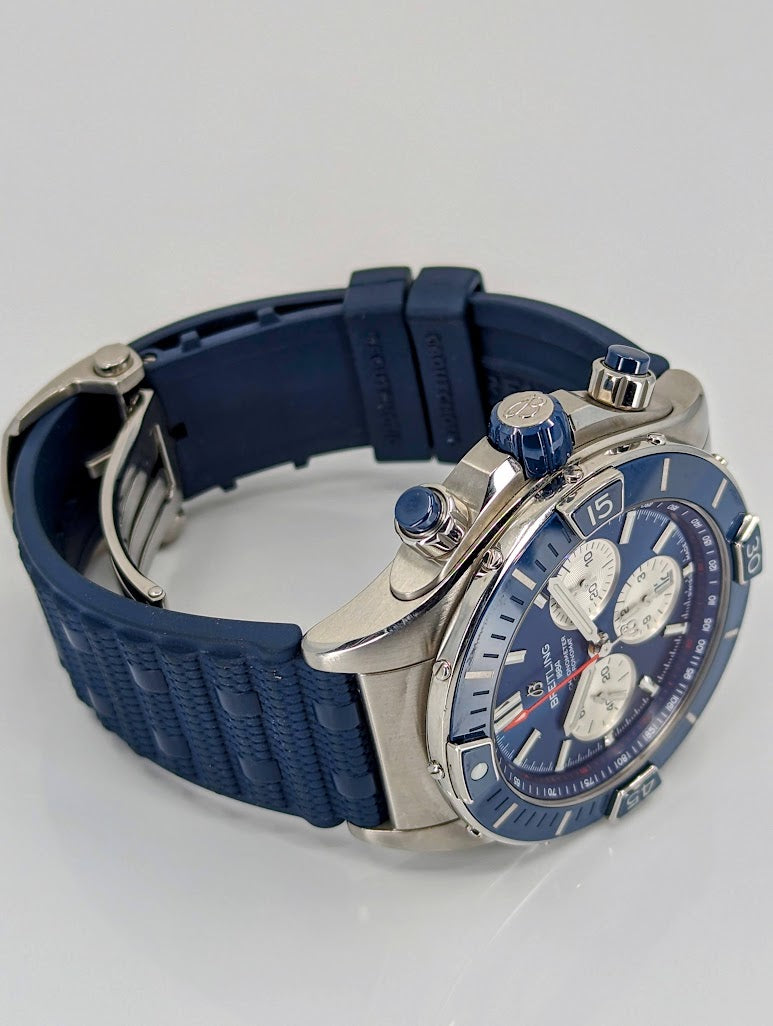 Breitling Super Chronomat B01 44 AB0136 - Blue