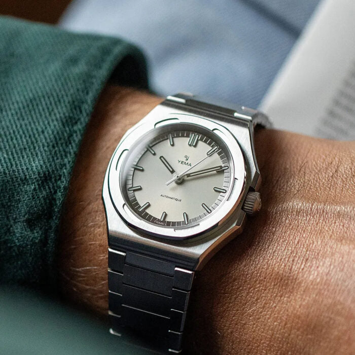 YEMA Urban Traveller Sunray Dial Steel Bracelet 39mm | YWTR25-FMS