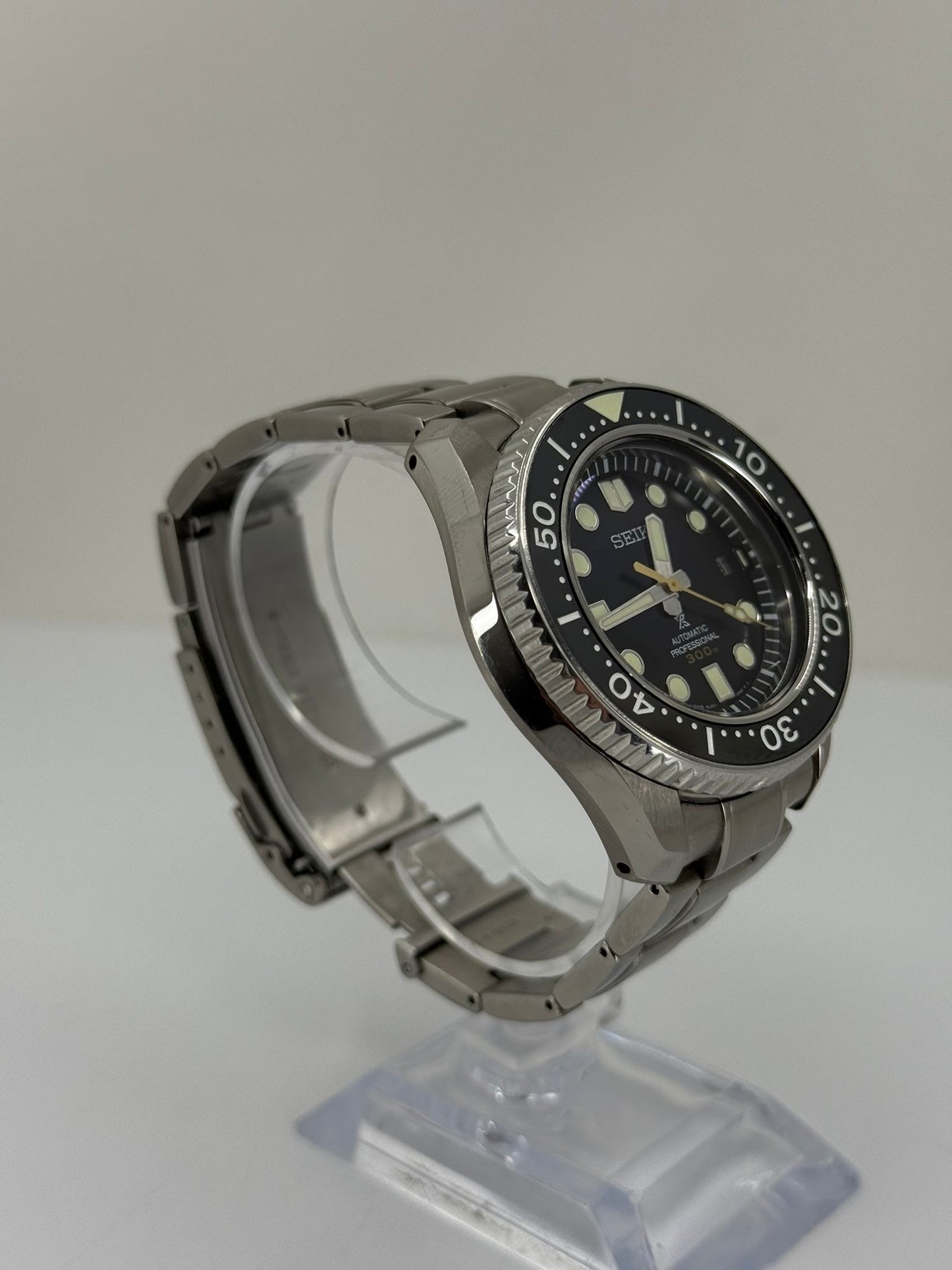 Seiko Prospex Marine Master Black (SLA021)