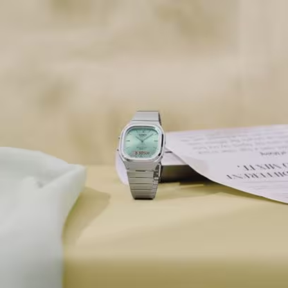 CASIO VINTAGE Quratz Light Blue Dial | AQ240E-2A