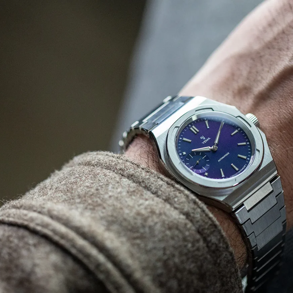 YEMA Wristmaster Slim Small Seconds CMM.29 Dial Blue 39mm | 76.26.29.05.SN.M