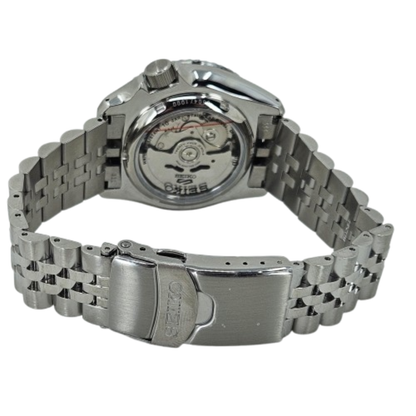 Seiko 5 GMT "Passion Red" Limited Edition (SSK031K1)