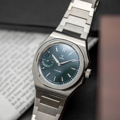 YEMA Wristmaster Slim Small Seconds CMM.29 39mm | 76.26.29.04.SN.M