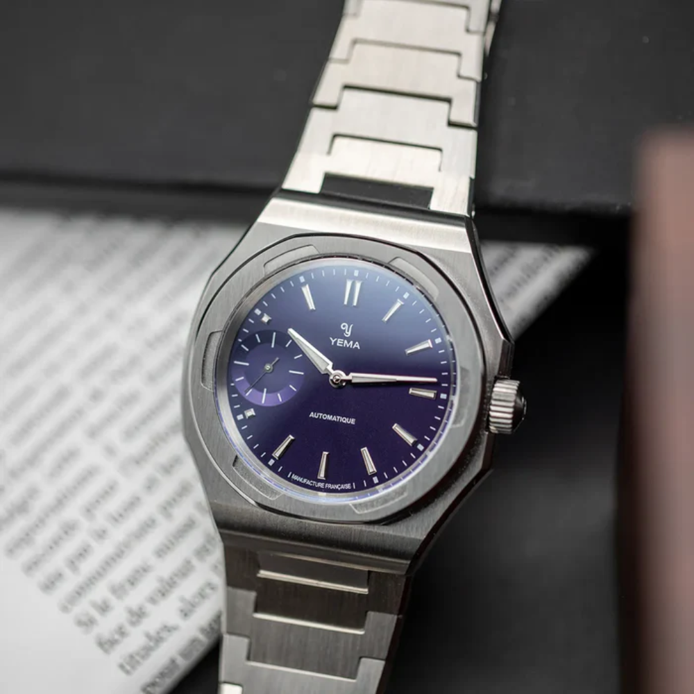 YEMA Wristmaster Slim Small Seconds CMM.29 Dial Blue 39mm | 76.26.29.05.SN.M