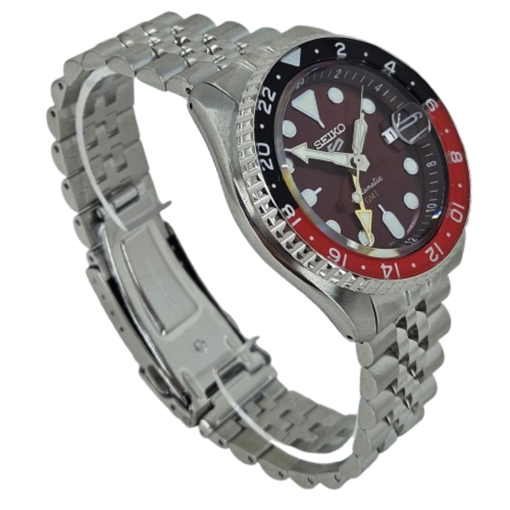 Seiko 5 GMT "Passion Red" Limited Edition (SSK031K1)