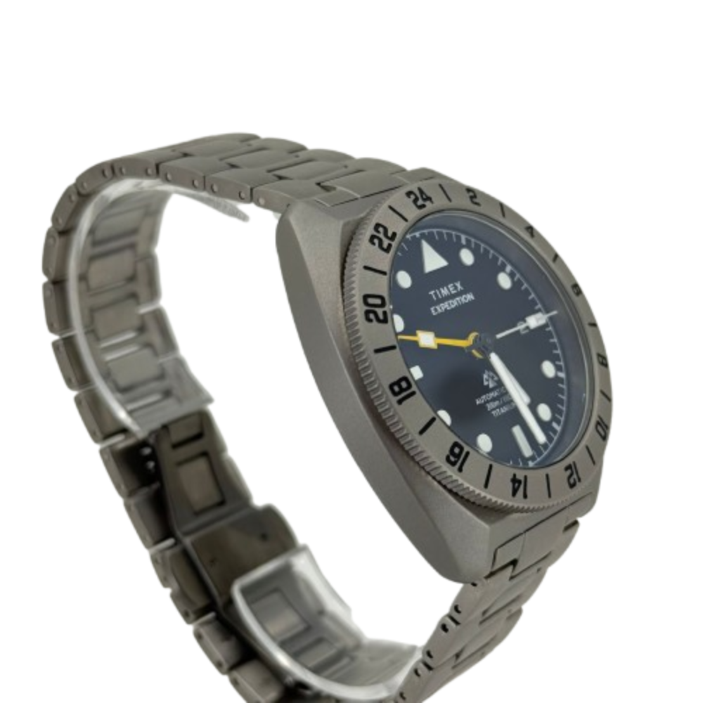 TIMEX Expedition Pioneer Titanium Automatic GMT 41mm