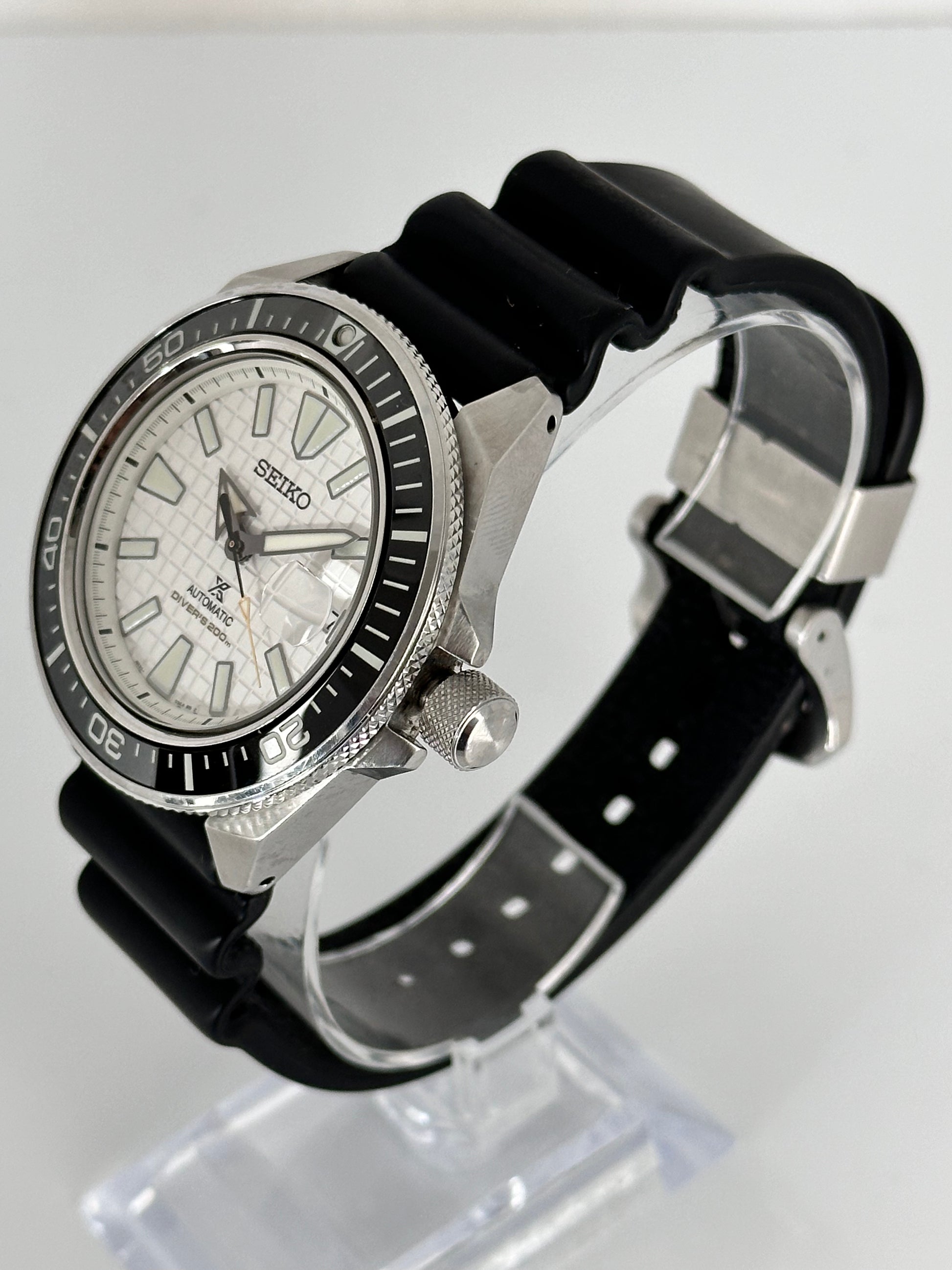 SEIKO Prospex Samurai Cream Dial 44mm Black SRPE37