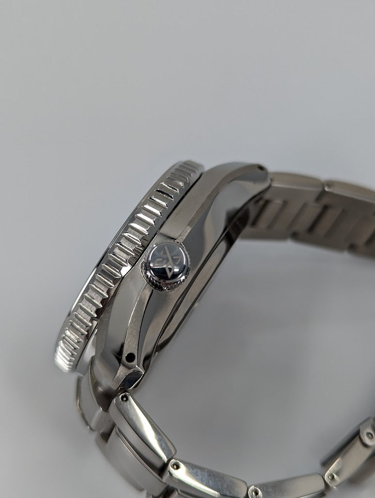 SEIKO Prospex Marinemaster 300M Blue (SLA023)