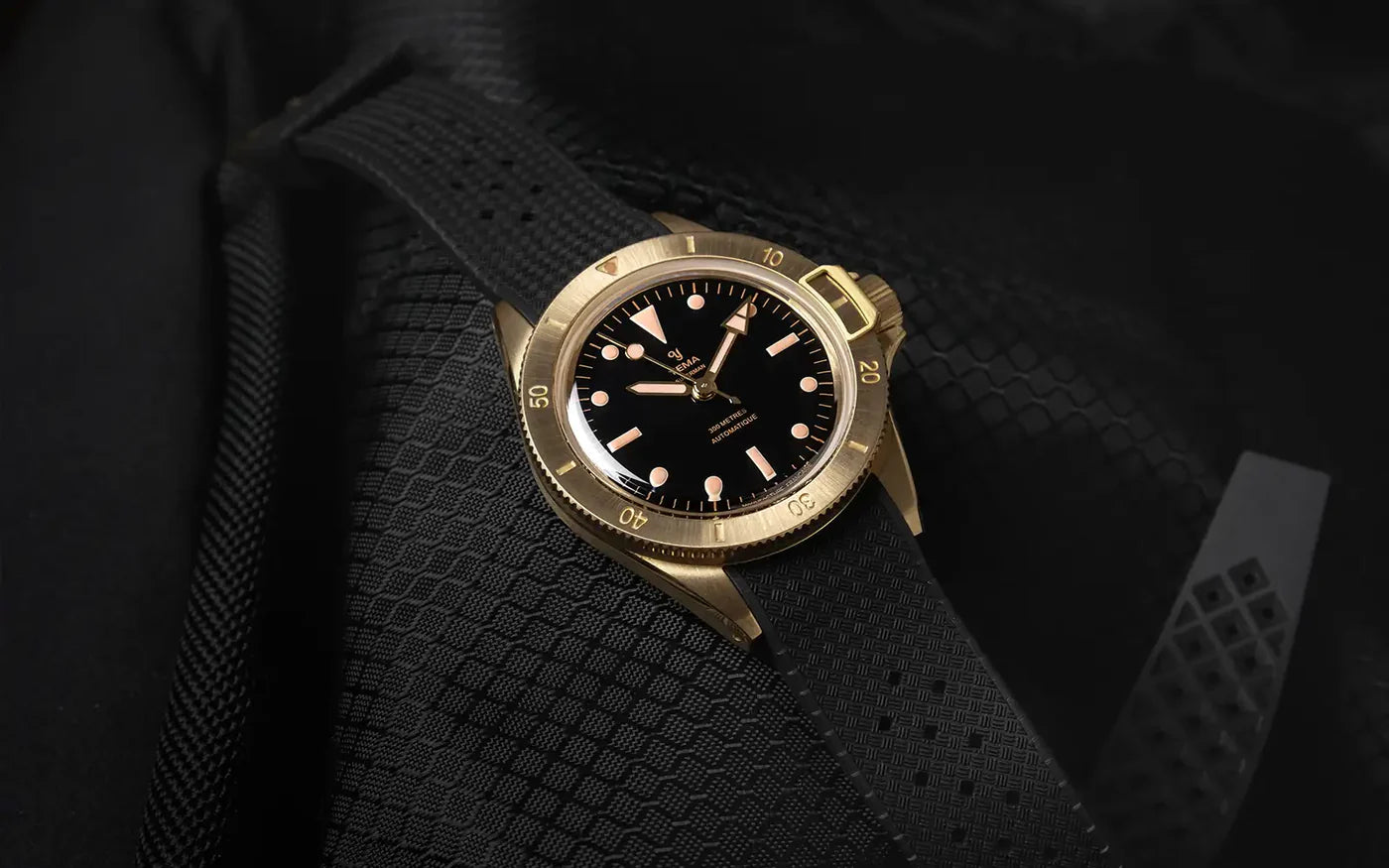 YEMA Superman Bronze CMM.10 Black Limited Edition 39mm | 11.13.36.ZN.U6